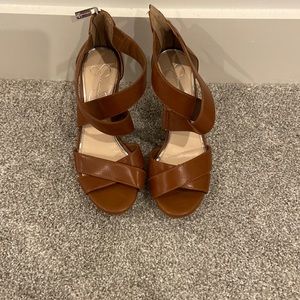 Women’s tan Jessica Simpson wedges!